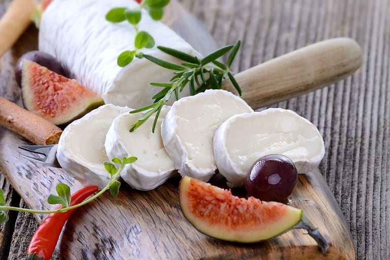 What Does Goat Cheese Taste Like? - Your Cheese Friend